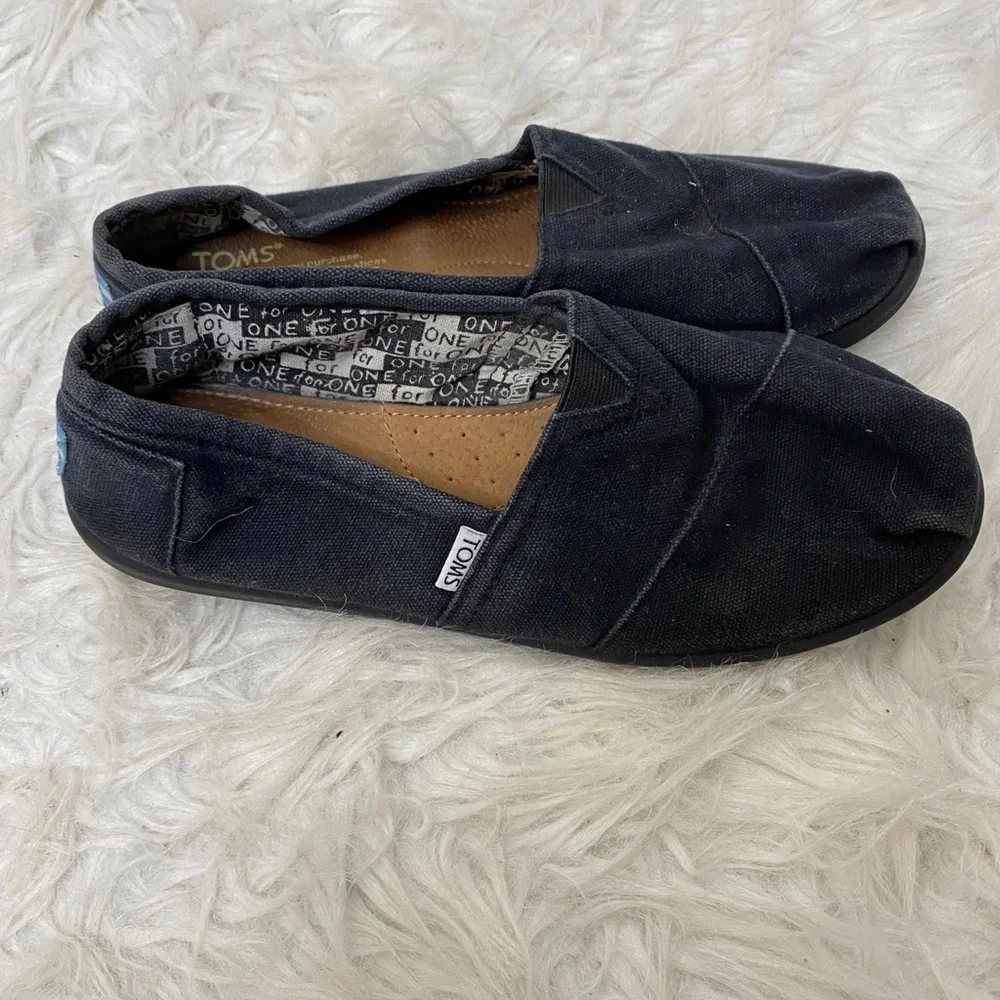 🔥30%OFF🔥Toms black color size Y6